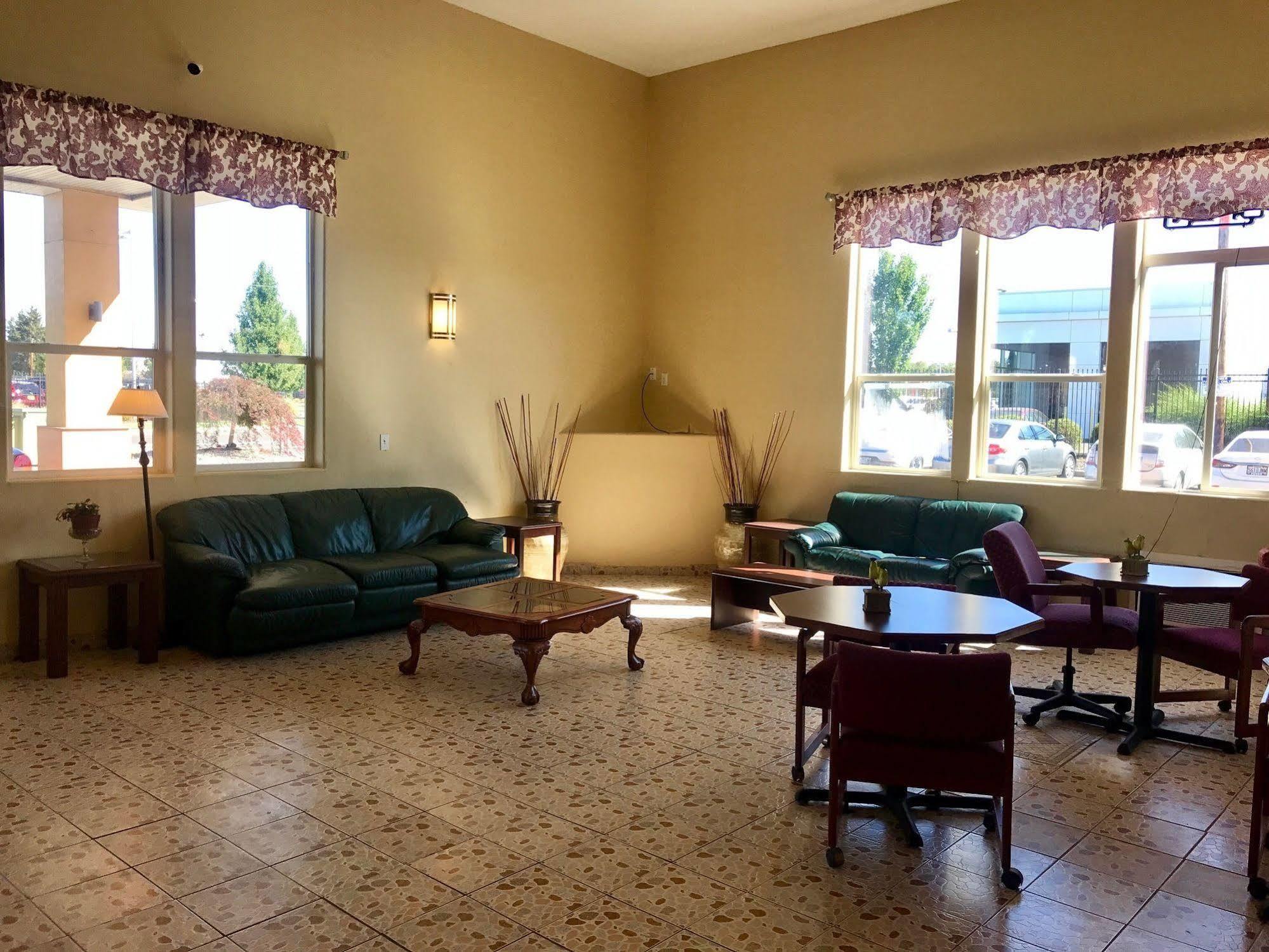 Capital Inn & Suites Сейлем Экстерьер фото